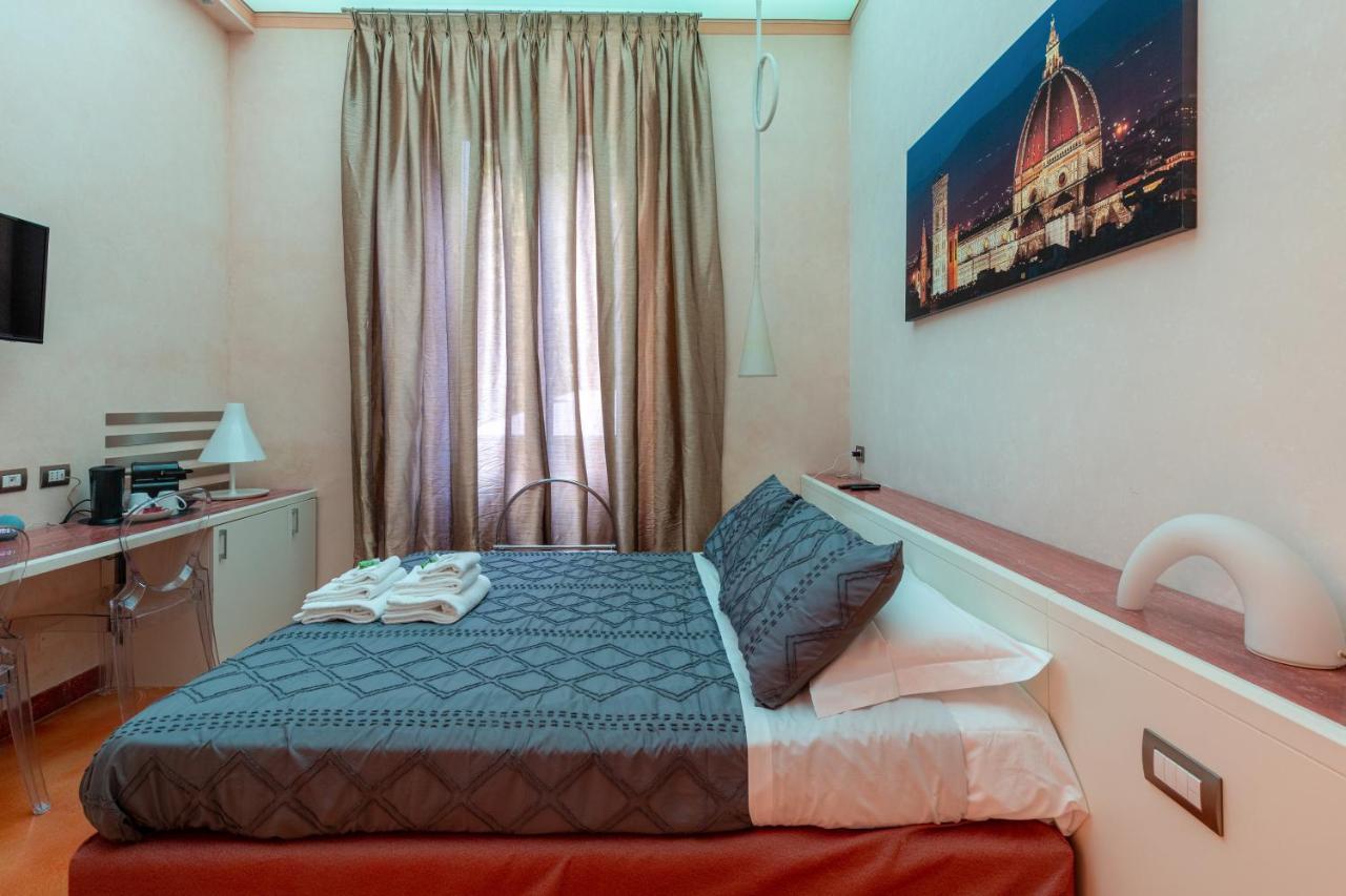 Aurora Garden Lodging - Rooms & Apartment Флоренция Экстерьер фото
