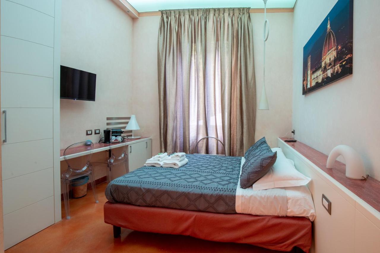 Aurora Garden Lodging - Rooms & Apartment Флоренция Экстерьер фото