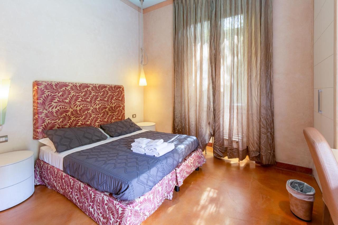 Aurora Garden Lodging - Rooms & Apartment Флоренция Экстерьер фото